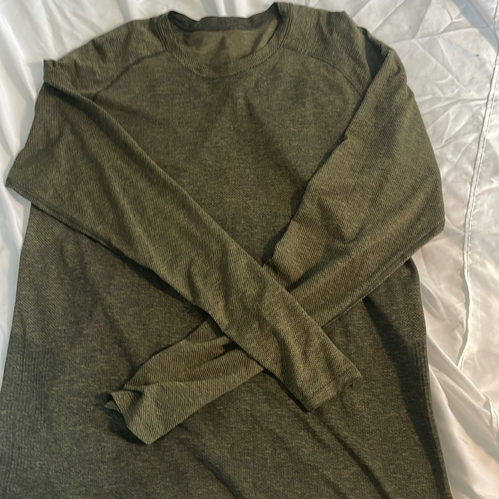 Lululemon long sleeve XL men’s olive green